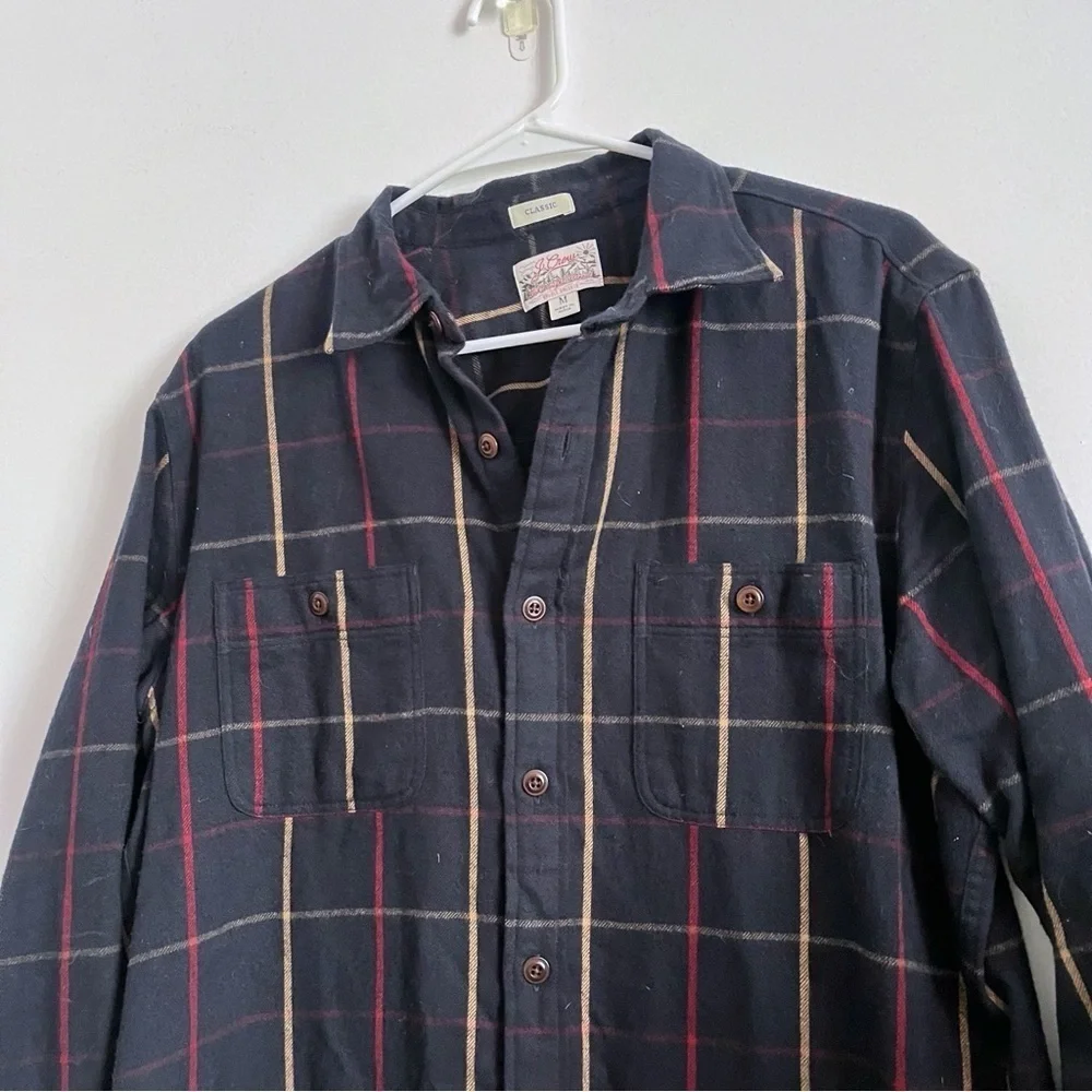 J. Crew • Men’s Navy Red Plaid Midweight Workshirt Flannel Button-Up Shirt